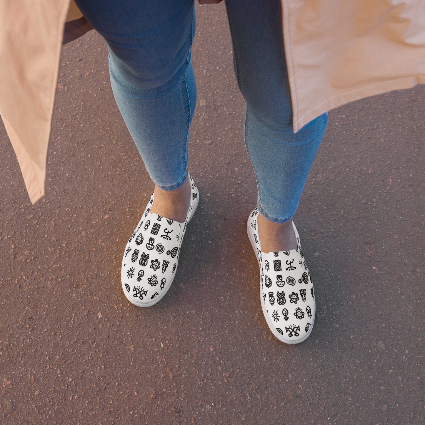 Women’s slip-on canvas shoes-Taino Petroglyphs